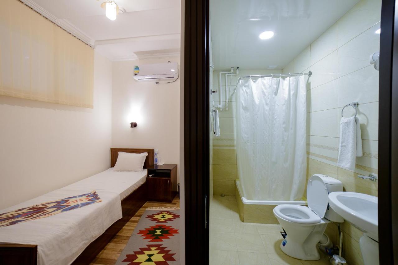 Caravan Hotel Khiva Esterno foto